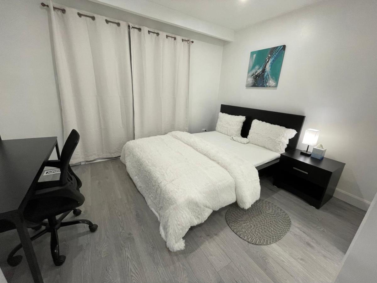 Harmony Home Near University Of Уотърлу Екстериор снимка