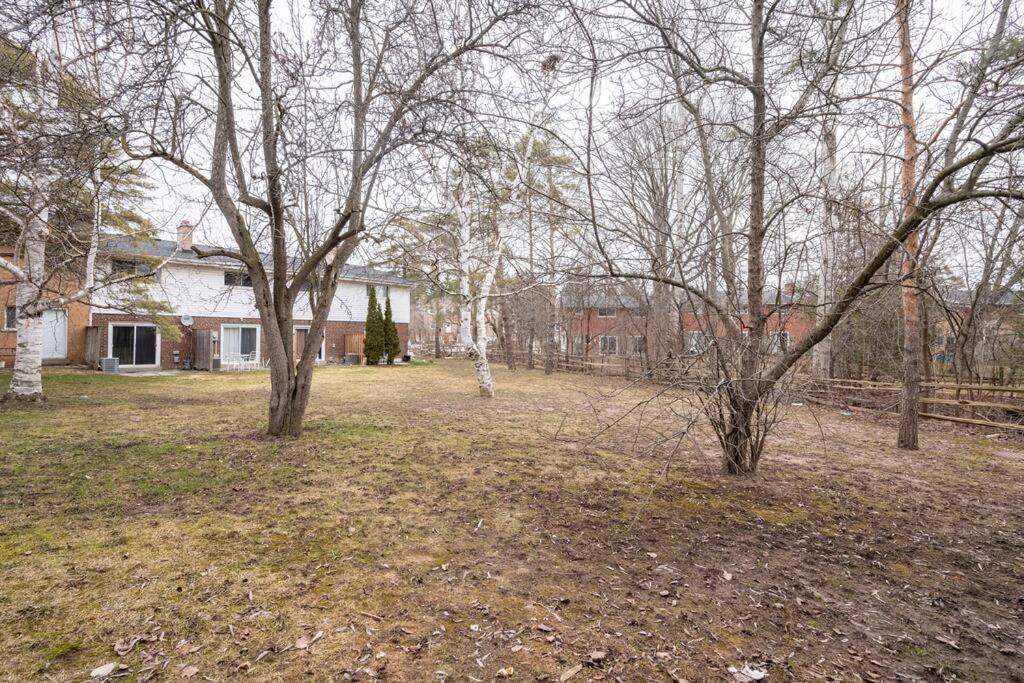 Harmony Home Near University Of Уотърлу Екстериор снимка
