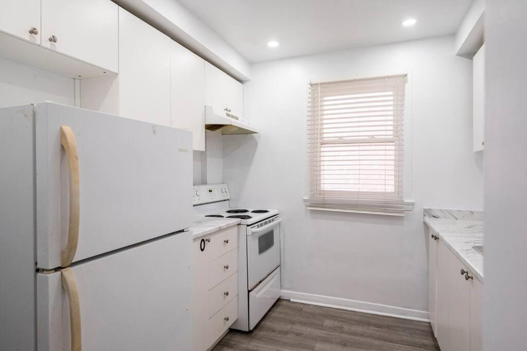 Harmony Home Near University Of Уотърлу Екстериор снимка